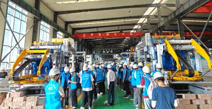 التكامل بين الصناعة والتعليم يشعل زخمًا جديدًا للتصنيع الذكي